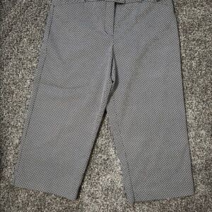East 5th Secretly Slender Women's Pants/Capris; Women's size 10